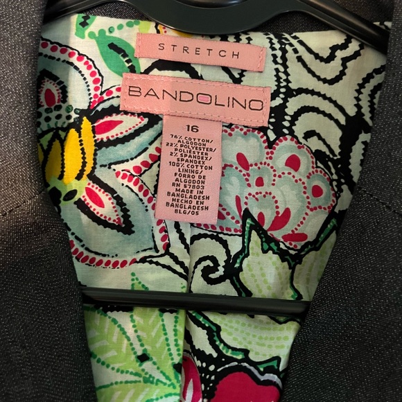 NWT Bandolino Stretch blazer. Blue jean style. Excellent condition. - Picture 7 of 7